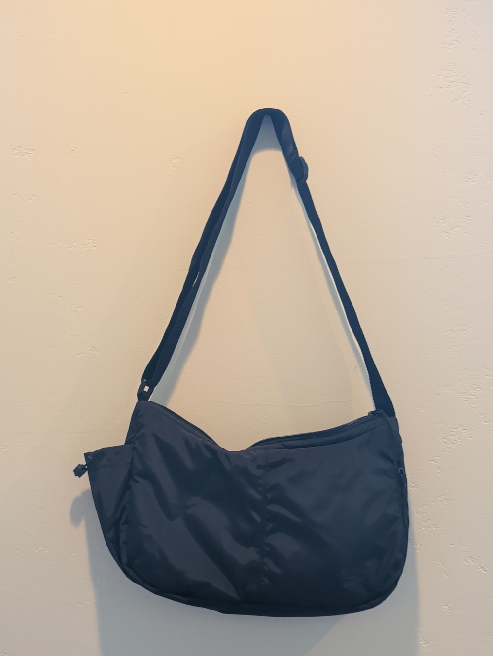 Reebok Black Quilted Crossbody Shoulder Bag